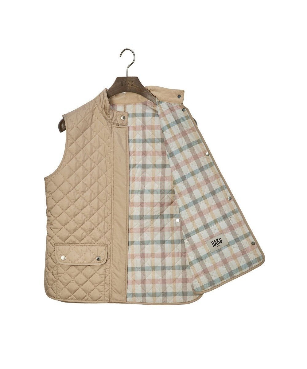 【ダックス/DAKS】の【DAKS GOLF】キルティングベスト インテリア・キッズ・メンズ・レディースファッション・服の通販 founy(ファニー) 　ファッション　Fashion　レディースファッション　Fashion for Women　アウター　Coat / Outerwear Collection　レディースジャケット・軽アウター　Jackets　ゴルフ　Golf　おすすめ　Recommended / Our Picks　インナー　Innerwear　キルティング　Quilted, Quilting　シャイニー　Shiny, Glossy Finish　ジャケット　Jacket, Outerwear　ダウン　Down, Puffer　ベスト　Vest, Waistcoat　エレガント 上品　Elegant　冬　Winter / This Winter　夏　Summer　S/S・春夏　SS, Spring/Summer, Warm Season　A/W・秋冬　Autumn/Winter　軽量　Lightweight, Ultra Light　ベージュ|ID: prp329100004822709 ipo3291000000035063414