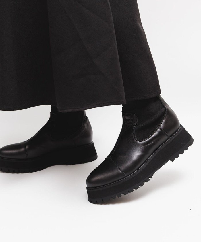 【ボントレ/BONTRE】の【BONTRE/ボントレ】センターシーム厚底ブーツ インテリア・キッズ・メンズ・レディースファッション・服の通販 founy(ファニー) https://founy.com/ ファッション Fashion レディースファッション Fashion for Women ショート Short, Short Length トレンド Trend, Trending Now フィット Fit, Slim Fit フロント Front, Front Design 厚底 Platform Shoes A/W・秋冬 Autumn/Winter |ID: prp329100004823392 ipo3291000000035074432