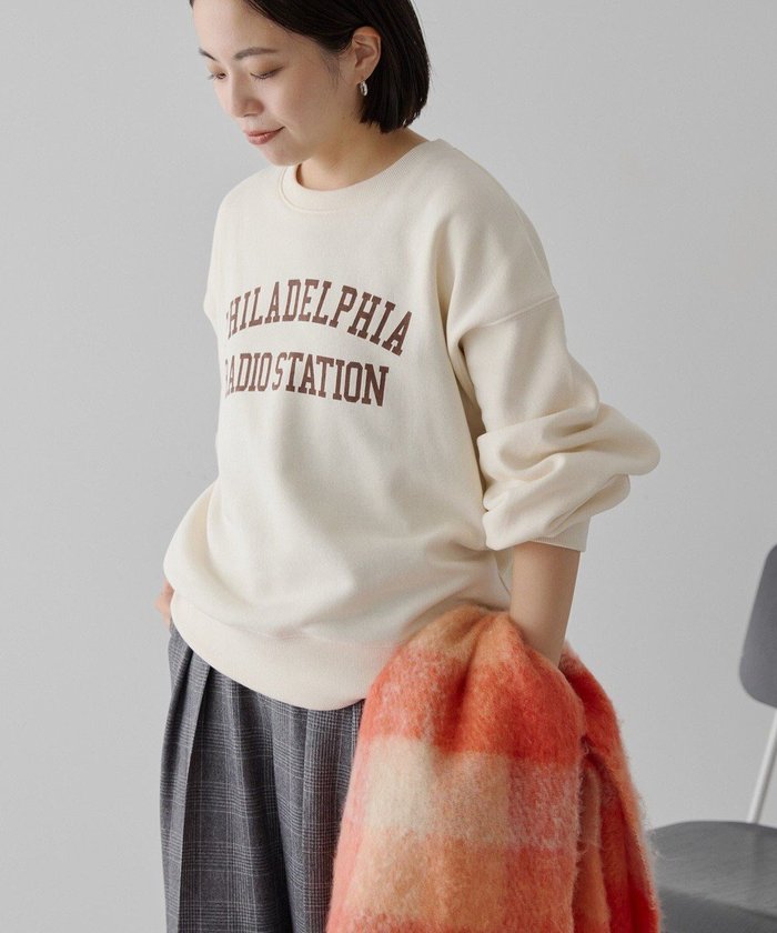 【アメリカンホリック/AMERICAN HOLIC】のカレッジロゴ裏起毛プルオーバー インテリア・キッズ・メンズ・レディースファッション・服の通販 founy(ファニー) https://founy.com/ ファッション Fashion レディースファッション Fashion for Women トップス・カットソー Cut & Sew Tops レディースパーカー・カジュアルフーディー Casual Hoodies & Sweatshirts カジュアルプルオーバー・ニットトップス Pullovers & Knit Tops / Casual Pullovers スウェット・クルーネックトップス Sweatshirts & Crewnecks / Relaxed Fit Sweat Tops アメリカン American Style インナー Innerwear ジャケット Jacket, Outerwear スウェット / スエット Sweatshirt, Sweatwear スタイリッシュ Stylish, Fashionable ポケット Pocket, Pocket Detail A/W・秋冬 Autumn/Winter おすすめ Recommended / Our Picks |ID: prp329100004825662 ipo3291000000035106566