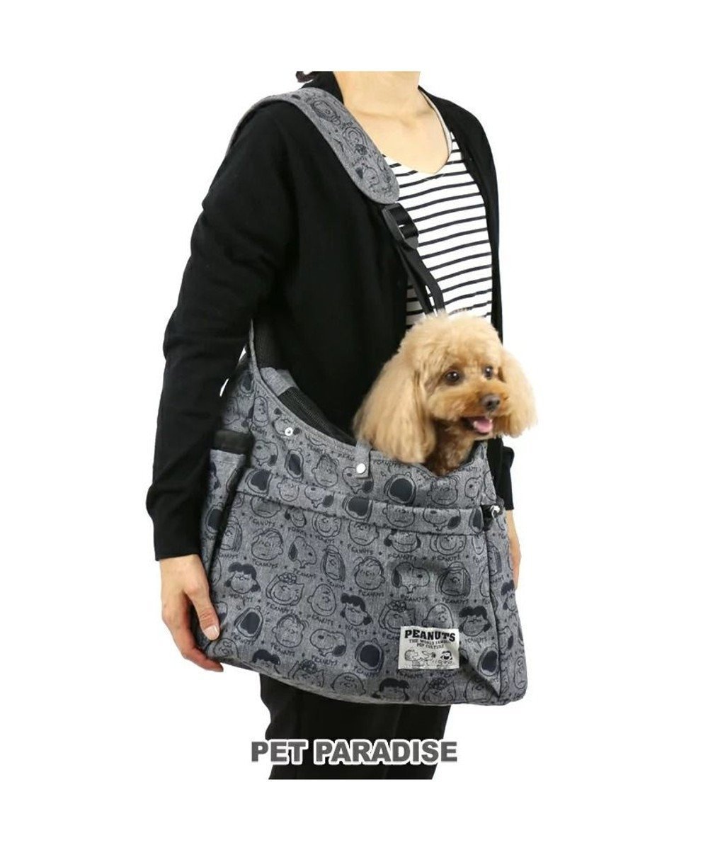 【ペットパラダイス/PET PARADISE / GOODS】のスヌーピー スリング キャリーバッグ 《フェイス柄》 M 小型犬 人気、トレンドファッション・服の通販 founy(ファニー) 　キャラクター　Character, Licensed Characters　クール　Cool, Chic　ショルダー　Shoulder, Shoulder Strap　猫　Cat, Kitty　フェイス　Face, Facial Design　プリント　Print, Printed Pattern　ポケット　Pocket, Pocket Detail　メッシュ　Mesh, Net Fabric　ラップ　Wrap, Wrap Design　ロールアップ　Roll-Up, Cuffed Hem　犬　Dog　スーツケース キャリーケース　Suitcase / Carry Case　ホーム・キャンプ・アウトドア・お取り寄せ　Home Living / Home & Lifestyle / Camping Gear / Outdoor Camping　ペットグッズ　Pet Supplies　 other-1|ID: prp329100004826392 ipo3291000000035116704