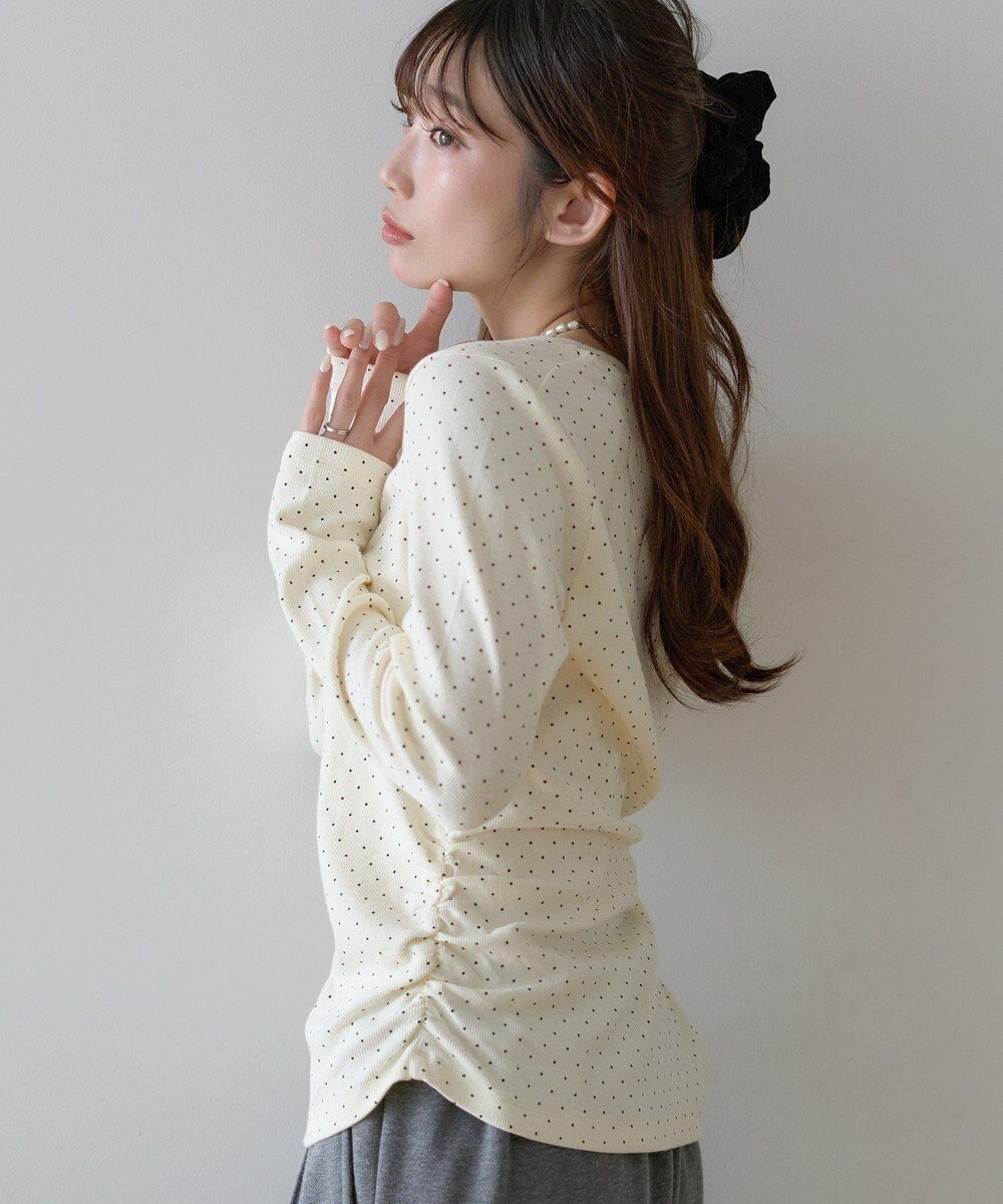 【アースミュージックアンドエコロジー/earth music&ecology】のサイドギャザープルオーバー インテリア・キッズ・メンズ・レディースファッション・服の通販 founy(ファニー) 　ファッション　Fashion　レディースファッション　Fashion for Women　トップス・カットソー　Cut & Sew Tops　シャツ・ブラウス・オフィスカジュアル　Elegant Blouses & Button-Ups　ロングTシャツ・Tシャツ　Longline T-Shirts & Tees　カジュアルプルオーバー・ニットトップス　Pullovers & Knit Tops / Casual Pullovers　カットソー・ベーシックTシャツ　Cut-and-Sewn Tops / Stretch Tees & Basics　カットソー　Cut and Sewn Top　ギャザー　Gathered, Ruffled　テレコ　Ribbed, Rib Stitch　フィット　Fit, Slim Fit　ポケット　Pocket, Pocket Detail　A/W・秋冬　Autumn/Winter　長袖　Long Sleeve, Full Sleeve　Dot|ID: prp329100004826416 ipo3291000000035116796