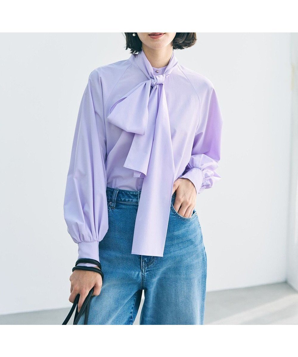 【アンフィーロ 自由区/UNFILO】の【取り外し可能なボウタイ付き/セレモニー】2WAY ボウタイブラウス インテリア・キッズ・メンズ・レディースファッション・服の通販 founy(ファニー) 　ファッション　Fashion　レディースファッション　Fashion for Women　トップス・カットソー　Cut & Sew Tops　シャツ・ブラウス・オフィスカジュアル　Elegant Blouses & Button-Ups　オケージョン　Occasion Wear　春　Spring　カフス　Cuff Design　抗菌　Antibacterial, Bacteria-Resistant　シャーリング　Shirring, Ruched　スリット　Slit, Slit Detail　ドレープ　Drape, Draping Fabric　楽ちん　Easy Fit, Comfortable　S/S・春夏　SS, Spring/Summer, Warm Season　おすすめ　Recommended / Our Picks　夏　Summer　セレモニー　Ceremony　ラベンダー|ID: prp329100004826427 ipo3291000000035875248