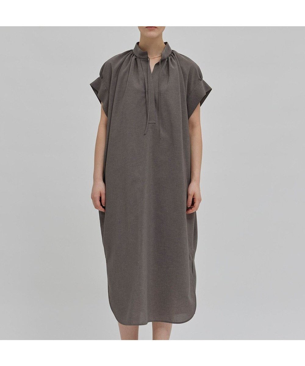 【ベイジ,/BEIGE,】の【洗える/接触冷感/速乾/UVケア対応】BATEAU / スタンドカラードレス 人気、トレンドファッション・服の通販 founy(ファニー) 　ファッション　Fashion　レディースファッション　Fashion for Women　ワンピース　Dresses　フォーマル・パーティードレス・結婚式用ドレス　Elegant & Casual Dresses　おすすめ　Recommended / Our Picks　カフス　Cuff Design　ギャザー　Gathered, Ruffled　スタンド　Stand Collar, Upright Stand　ストレート　Straight, Straight Cut　スリット　Slit, Slit Detail　ドレス　Dress, One-Piece　バランス　Balance, Style Balance　フォルム　Silhouette, Form　ミックス　Mix, Mixed Style　リボン　Ribbon, Bow　吸水　Absorbent, Quick-Dry　夏　Summer　春　Spring　S/S・春夏　SS, Spring/Summer, Warm Season　洗える　Machine Washable　 other-1|ID: prp329100004827311 ipo3291000000035126328