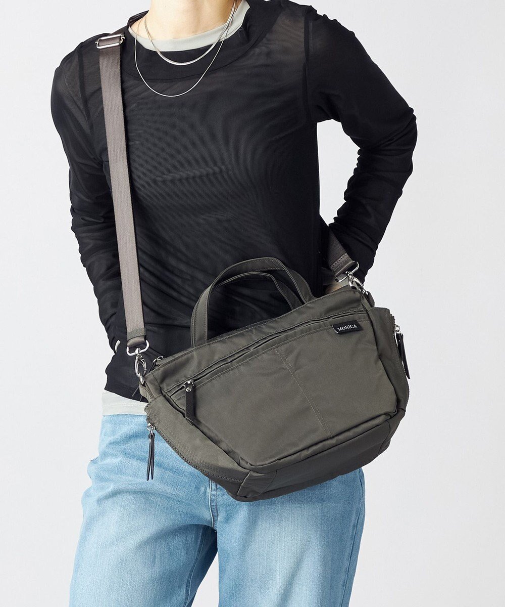 【ラ バガジェリー/LA BAGAGERIE】の【MONICA】サイドジップ2WAYトートバッグ インテリア・キッズ・メンズ・レディースファッション・服の通販 founy(ファニー) 　ファッション　Fashion　レディースファッション　Fashion for Women　バッグ　Bags　サイドジップ　Side Zip, Side Zipper　シンプル　Simple, Minimal　スマート　Smart, Elegant　ポケット　Pocket, Pocket Detail　ラップ　Wrap, Wrap Design　財布　Wallet, Purse　ダークグレー|ID: prp329100004827328 ipo3291000000035126412