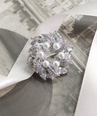 【ティアクラッセ/Tiaclasse】のリースモチーフブローチ 人気、トレンドファッション・服の通販 founy(ファニー) ファッション Fashion レディースファッション Fashion for Women アクセサリー Fashion Accessories オケージョン Occasion Wear 春 Spring 秋 Autumn コンパクト Compact, Small Size シューズ Shoes, Footwear シルバー Silver, Metallic Silver ジャケット Jacket, Outerwear ストール Stole, Wrap チュニック Tunic, Long Top バランス Balance, Style Balance パール Pearl, Pearl Accent ビジュー Bijou, Jewel-like Accent フォーマル Formal, Dressy ブローチ Brooch, Pin Brooch モチーフ Motif, Design Theme 冬 Winter / This Winter 再入荷 Restock / Back in Stock 夏 Summer エレガント 上品 Elegant セレモニー Ceremony 入学式 Entrance Ceremony 卒業式 Graduation Ceremony 新作・新入荷 New Arrivals / New In 結婚式 Wedding thumbnail シルバー|ID: prp329100004827332 ipo3291000000035126431