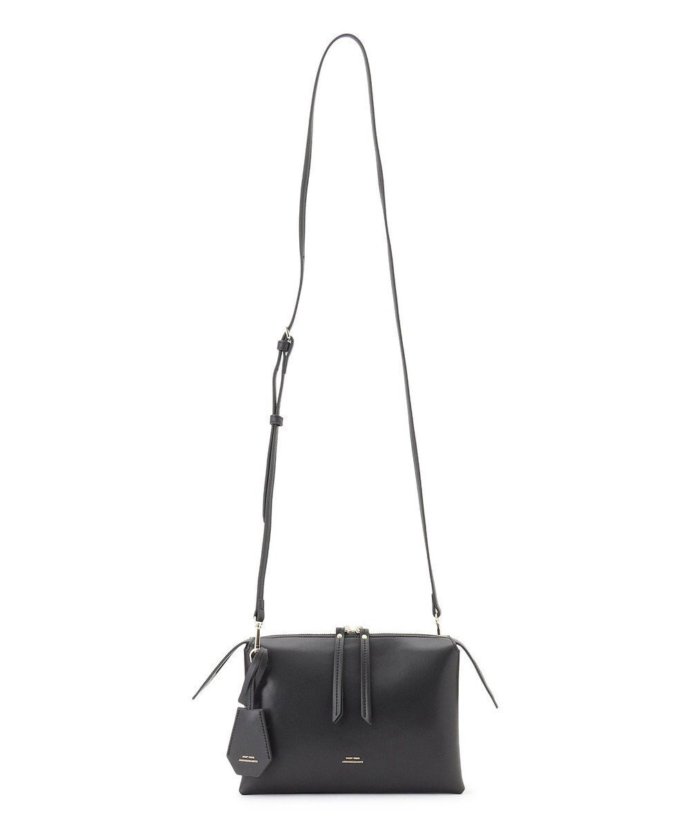 【23区/NIJYUSANKU】の【先行予約】スクエアフラット ショルダーバッグ インテリア・キッズ・メンズ・レディースファッション・服の通販 founy(ファニー) 　ファッション　Fashion　レディースファッション　Fashion for Women　バッグ　Bags　コンパクト　Compact, Small Size　軽量　Lightweight, Ultra Light　シンプル　Simple, Minimal　スクエア　Square, Square Shape　スマート　Smart, Elegant　定番　Standard, Basic Item　フラット　Flat, Flat Shoes　フラップ　Flap, Flap Pocket　ボストンバッグ　Boston Bag, Retro Bag　ポケット　Pocket, Pocket Detail　リップ　Lip, Lip Motif　旅行　Travel　エレガント 上品　Elegant　2026年　2026　ブラック系|ID: prp329100004828147 ipo3291000000035136798