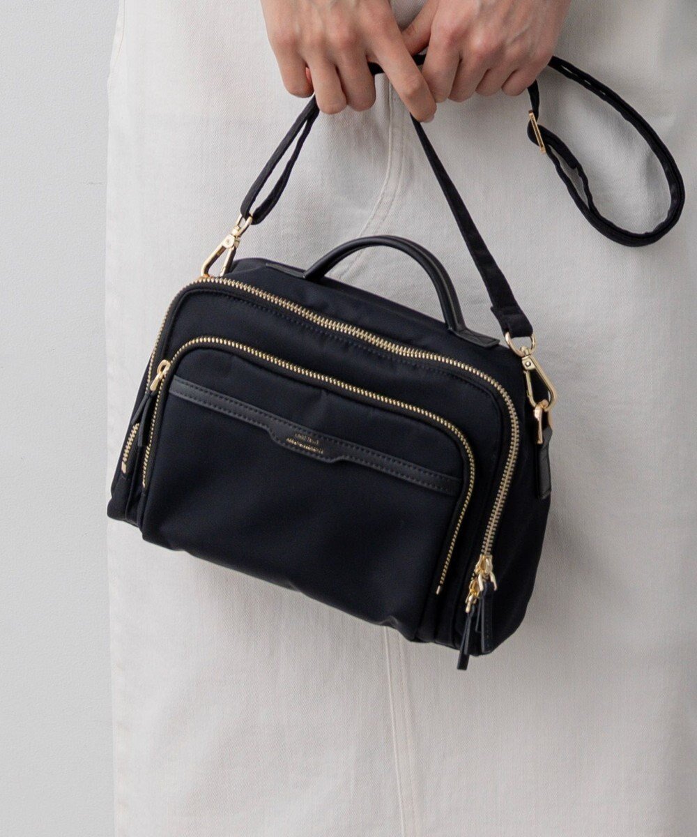 【23区/NIJYUSANKU】の【先行予約】ナイロン 2WAY ショルダーバッグ インテリア・キッズ・メンズ・レディースファッション・服の通販 founy(ファニー) 　ファッション　Fashion　レディースファッション　Fashion for Women　バッグ　Bags　カメラ　Camera Accessories　コンパクト　Compact, Small Size　スタイリッシュ　Stylish, Fashionable　スマート　Smart, Elegant　財布　Wallet, Purse　定番　Standard, Basic Item　ポケット　Pocket, Pocket Detail　ポーチ　Pouch, Small Case　旅行　Travel　エレガント 上品　Elegant　2026年　2026　ブラック系|ID: prp329100004828150 ipo3291000000035136807