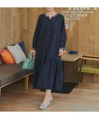 【ティアクラッセ/Tiaclasse】のピンタックギャザークレリックシャツワンピース 人気、トレンドファッション・服の通販 founy(ファニー) ファッション Fashion レディースファッション Fashion for Women ワンピース Dresses シャツワンピース / 1枚で着映えコーデ Shirt Dresses ウォッシャブル Machine Washable 春 Spring 洗える Machine Washable 秋 Autumn カフス Cuff Design シンプル Simple, Minimal スキッパー Skipper, Open Collar ティアード Tiered, Tiered Style 長袖 Long Sleeve, Full Sleeve フレア Flare, Flared フロント Front, Front Design ポケット Pocket, Pocket Detail ロング Long, Long-Length 冬 Winter / This Winter A/W・秋冬 Autumn/Winter エレガント 上品 Elegant thumbnail ネイビー|ID: prp329100004828163 ipo3291000000035136855