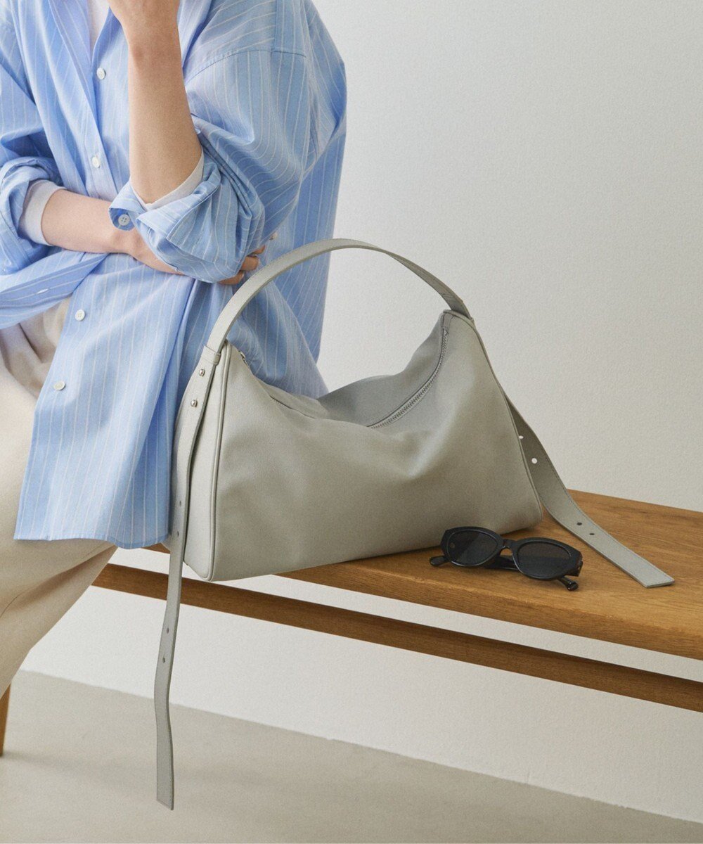 【ラシット/russet】のトライアングルショルダーバッグ(CE-1675) インテリア・キッズ・メンズ・レディースファッション・服の通販 founy(ファニー) 　ファッション　Fashion　レディースファッション　Fashion for Women　シルバー　Silver, Metallic Silver　シンプル　Simple, Minimal　トライアングル　Triangle, Triangular Shape　フォルム　Silhouette, Form　ベーシック　Basic, Essential　ポケット　Pocket, Pocket Detail　マグネット　Magnet, Magnetic Closure　再入荷　Restock / Back in Stock　おすすめ　Recommended / Our Picks　日本製　Made In Japan　エレガント 上品　Elegant　L.Gray|ID: prp329100004828166 ipo3291000000035564010