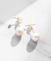 【トッカ/TOCCA】の【WEB限定】RHYTHM OF PEARL PIERCED EARRINGS K10 淡水パールピアス 人気、トレンドファッション・服の通販 founy(ファニー) ファッション Fashion レディースファッション Fashion for Women ジュエリー Jewelry ファッションリング Fashion Rings イヤリング・フープ・ドロップタイプ Hoop, Drop & Clip Earrings アクセサリー Fashion Accessories コンパクト Compact, Small Size ジュエリー Jewelry, Accessories チェーン Chain, Chain Strap テクスチャー Texture, Textured Fabric バロック Baroque, Baroque Design パール Pearl, Pearl Accent フォルム Silhouette, Form フォーマル Formal, Dressy ベビー Baby, Babywear ポーチ Pouch, Small Case モダン Modern, Contemporary エレガント 上品 Elegant |ID:prp329100004829151