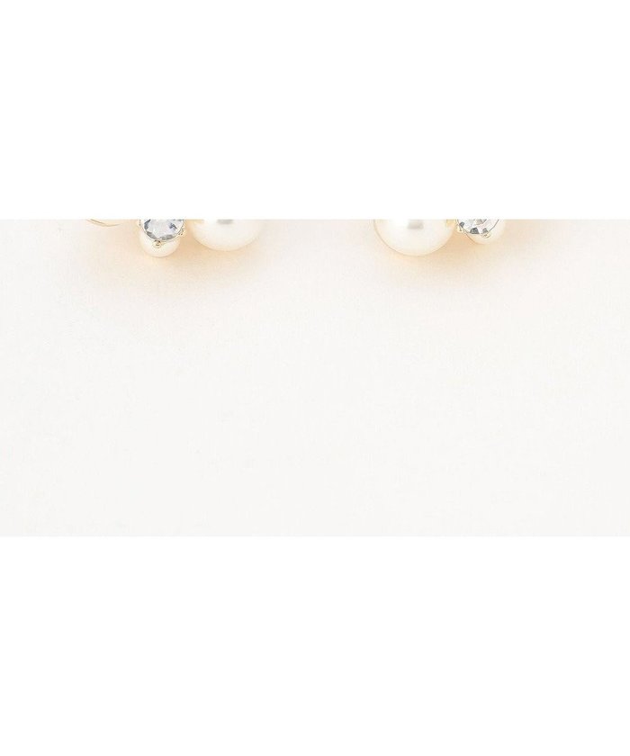 【組曲/KUMIKYOKU】のパールライククラウド イヤリング インテリア・キッズ・メンズ・レディースファッション・服の通販 founy(ファニー) https://founy.com/ ファッション Fashion レディースファッション Fashion for Women ジュエリー Jewelry ファッションリング Fashion Rings イヤリング・フープ・ドロップタイプ Hoop, Drop & Clip Earrings アクセサリー Fashion Accessories イヤリング Earrings シリコン Silicone, Silicone Material パール Pearl, Pearl Accent ビジュー Bijou, Jewel-like Accent フェミニン Feminine, Girly フォルム Silhouette, Form モチーフ Motif, Design Theme エレガント 上品 Elegant |ID: prp329100004829153 ipo3291000000035147342