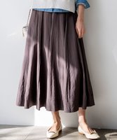 【23区/NIJYUSANKU】の【FUDGE掲載/先行予約】マットライトタフタ フレアスカート 人気、トレンドファッション・服の通販 founy(ファニー) 雑誌掲載アイテム Magazine Picks & Fashion Features ファッション雑誌 Fashion Magazines ファッジ FUDGE ファッション Fashion レディースファッション Fashion for Women スカート Skirts Aライン・フレアスカート A-Line & Flared Skirts 春 Spring 軽量 Lightweight, Ultra Light スニーカー Sneakers, Trainers 雑誌 Magazine, Fashion Magazine タフタ Taffeta, Structured Fabric ダウン Down, Puffer ドレープ Drape, Draping Fabric バランス Balance, Style Balance フレア Flare, Flared S/S・春夏 SS, Spring/Summer, Warm Season おすすめ Recommended / Our Picks 夏 Summer エレガント 上品 Elegant 2026年 2026 |ID:prp329100004829186