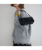 【イェッカ ヴェッカ/YECCA VECCA】の【cache cache】シルクサテンPU筒型ショルダー 人気、トレンドファッション・服の通販 founy(ファニー) ファッション Fashion レディースファッション Fashion for Women カラフル Colorful Design サテン Satin, Glossy Fabric ショルダー Shoulder, Shoulder Strap シルク Silk, 100% Silk 財布 Wallet, Purse ハンド Hand, Handmade フォルム Silhouette, Form ミックス Mix, Mixed Style モチーフ Motif, Design Theme エレガント 上品 Elegant thumbnail Black|ID: prp329100004829196 ipo3291000000035147493