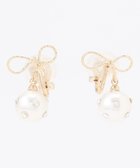 【組曲/KUMIKYOKU】のリボングリッターパールライク イヤリング ゴールド系|ID: prp329100004829202 ipo3291000000035701144