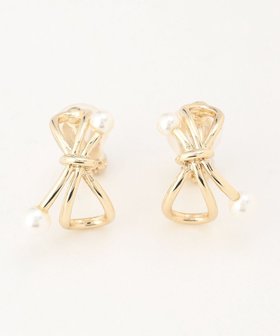 【組曲/KUMIKYOKU】のパールライクエンドノット イヤリング 人気、トレンドファッション・服の通販 founy(ファニー) ファッション Fashion レディースファッション Fashion for Women ジュエリー Jewelry ファッションリング Fashion Rings イヤリング・フープ・ドロップタイプ Hoop, Drop & Clip Earrings アクセサリー Fashion Accessories イヤリング Earrings シリコン Silicone, Silicone Material シンプル Simple, Minimal パール Pearl, Pearl Accent フォルム Silhouette, Form モチーフ Motif, Design Theme リボン Ribbon, Bow エレガント 上品 Elegant |ID:prp329100004829215