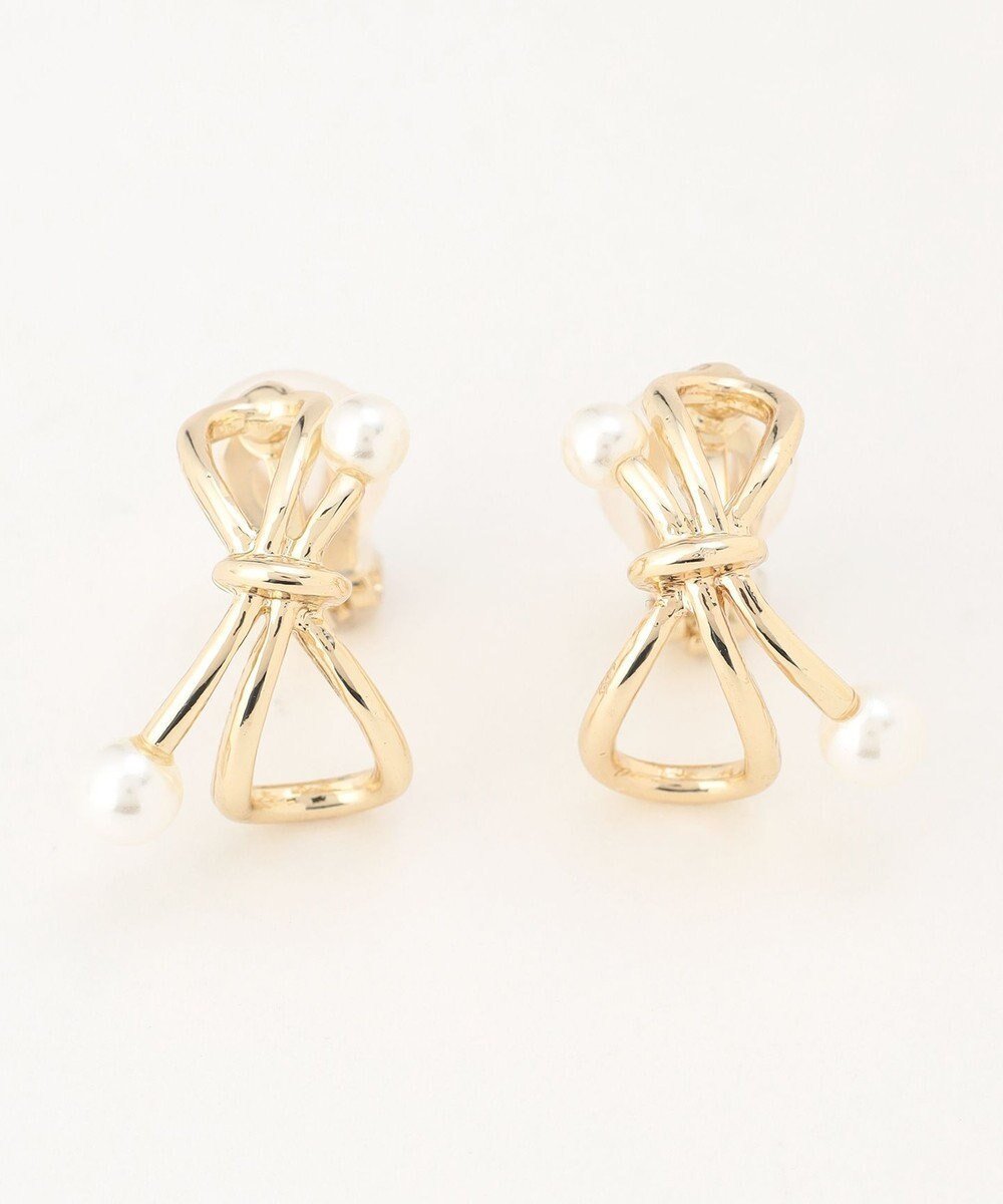 【組曲/KUMIKYOKU】のパールライクエンドノット イヤリング インテリア・キッズ・メンズ・レディースファッション・服の通販 founy(ファニー) ファッション Fashion レディースファッション Fashion for Women ジュエリー Jewelry ファッションリング Fashion Rings イヤリング・フープ・ドロップタイプ Hoop, Drop & Clip Earrings アクセサリー Fashion Accessories イヤリング Earrings シリコン Silicone, Silicone Material シンプル Simple, Minimal パール Pearl, Pearl Accent フォルム Silhouette, Form モチーフ Motif, Design Theme リボン Ribbon, Bow エレガント 上品 Elegant ゴールド系|ID: prp329100004829215 ipo3291000000035147541