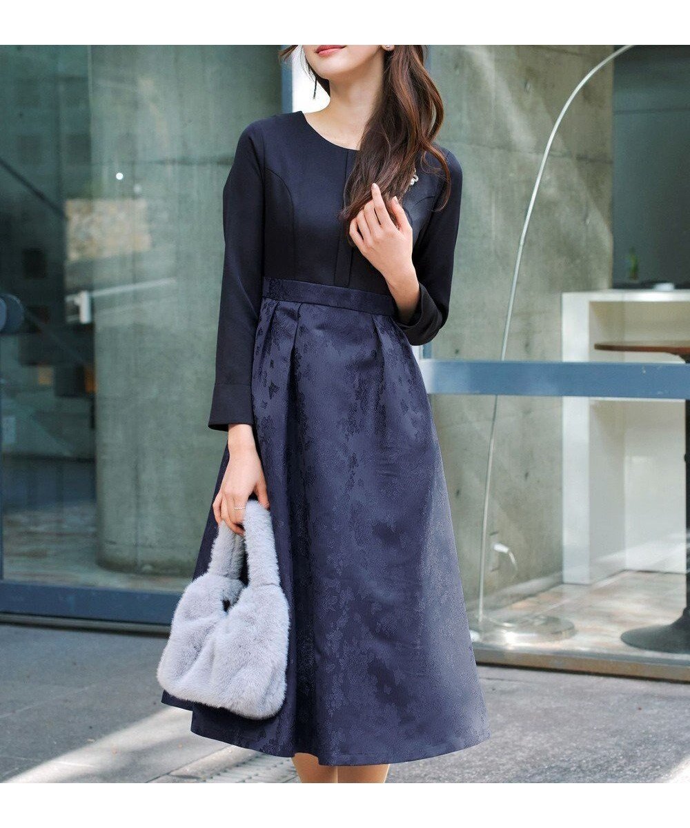 【ティアクラッセ/Tiaclasse】のフラワージャガードドッキングワンピース 人気、トレンドファッション・服の通販 founy(ファニー) 　ファッション　Fashion　レディースファッション　Fashion for Women　ワンピース　Dresses　アクセサリー　Fashion Accessories　ウォッシャブル　Machine Washable　オケージョン　Occasion Wear　春　Spring　洗える　Machine Washable　秋　Autumn　カーディガン　Cardigan, Knitwear　ダブル　Double, Double-Breasted　チュニック　Tunic, Long Top　ドッキング　Docking, Mixed Material　フェミニン　Feminine, Girly　フラワー　Flower, Floral　ポケット　Pocket, Pocket Detail　ラウンド　Round, Round Neck　冬　Winter / This Winter　S/S・春夏　SS, Spring/Summer, Warm Season　再入荷　Restock / Back in Stock　夏　Summer　エレガント 上品　Elegant　セレモニー　Ceremony　新作・新入荷　New Arrivals / New In　 other-1|ID: prp329100004832058 ipo3291000000035585551