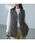 【23区/NIJYUSANKU】の【VERY掲載】GIOLICAツイード フォルム ジレ 人気、トレンドファッション・服の通販 founy(ファニー) 雑誌掲載アイテム Magazine Picks & Fashion Features ファッション雑誌 Fashion Magazines ヴェリィ VERY ファッション Fashion レディースファッション Fashion for Women アウター Coat / Outerwear Collection レディースジャケット・軽アウター Jackets イタリア Italy インナー Innerwear 春 Spring クラシカル Classical, Vintage-Inspired クラシック Classic, Timeless Style 3月号 March Issue ショルダー Shoulder, Shoulder Strap ジャケット Jacket, Outerwear 雑誌 Magazine, Fashion Magazine ツイード/ツィード Choker, Choker Necklace ツイード Twill, Twill Weave デニム Denim, Jeans Material フォルム Silhouette, Form フォーマル Formal, Dressy フランス France, French ボトム Bottoms, Lower Wear ミックス Mix, Mixed Style モダン Modern, Contemporary モノトーン Monotone, Black and White S/S・春夏 SS, Spring/Summer, Warm Season おすすめ Recommended / Our Picks 夏 Summer エレガント 上品 Elegant thumbnail モノトーンミックス|ID: prp329100004832064 ipo3291000000036012770