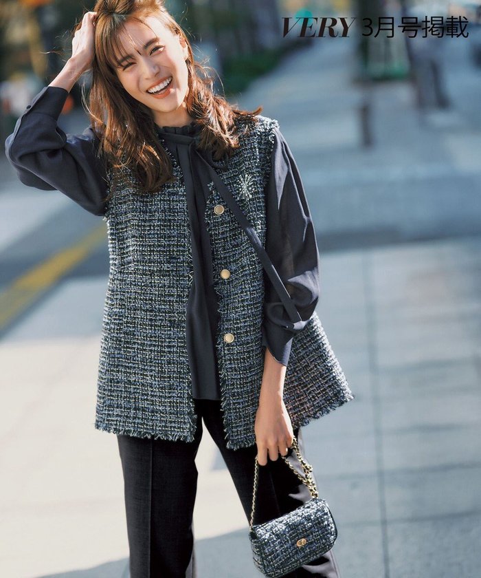 【23区/NIJYUSANKU】の【VERY掲載】GIOLICAツイード フォルム ジレ インテリア・キッズ・メンズ・レディースファッション・服の通販 founy(ファニー) https://founy.com/ 雑誌掲載アイテム Magazine Picks & Fashion Features ファッション雑誌 Fashion Magazines ヴェリィ VERY ファッション Fashion レディースファッション Fashion for Women アウター Coat / Outerwear Collection レディースジャケット・軽アウター Jackets イタリア Italy インナー Innerwear 春 Spring クラシカル Classical, Vintage-Inspired クラシック Classic, Timeless Style 3月号 March Issue ショルダー Shoulder, Shoulder Strap ジャケット Jacket, Outerwear 雑誌 Magazine, Fashion Magazine ツイード/ツィード Choker, Choker Necklace ツイード Twill, Twill Weave デニム Denim, Jeans Material フォルム Silhouette, Form フォーマル Formal, Dressy フランス France, French ボトム Bottoms, Lower Wear ミックス Mix, Mixed Style モダン Modern, Contemporary モノトーン Monotone, Black and White S/S・春夏 SS, Spring/Summer, Warm Season おすすめ Recommended / Our Picks 夏 Summer エレガント 上品 Elegant |ID: prp329100004832064 ipo3291000000036379462