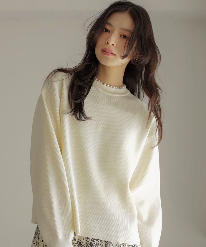 【組曲/KUMIKYOKU】の【先行予約・WEB限定】パール釦畦ニット プルオーバー インテリア・キッズ・メンズ・レディースファッション・服の通販 founy(ファニー) https://founy.com/ ファッション Fashion レディースファッション Fashion for Women トップス・カットソー Cut & Sew Tops ニット Knit Tops & Sweaters カジュアルプルオーバー・ニットトップス Pullovers & Knit Tops / Casual Pullovers アクセサリー Fashion Accessories 春 Spring 畦 Ribbed Knit コンパクト Compact, Small Size シンプル Simple, Minimal セーター Sweater, Knitwear デニム Denim, Jeans Material バランス Balance, Style Balance パール Pearl, Pearl Accent フェミニン Feminine, Girly フォルム Silhouette, Form ボトム Bottoms, Lower Wear ロング Long, Long-Length S/S・春夏 SS, Spring/Summer, Warm Season おすすめ Recommended / Our Picks 夏 Summer エレガント 上品 Elegant |ID: prp329100004832089 ipo3291000000035202262