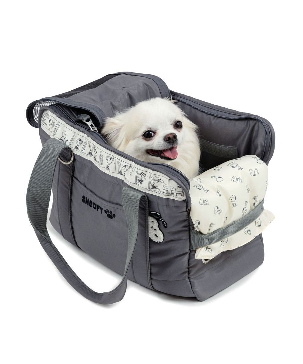 【ペットパラダイス/PET PARADISE / GOODS】のスヌーピー モノトーン キャリーバッグ S 超小型犬 約1.5～4kg インテリア・キッズ・メンズ・レディースファッション・服の通販 founy(ファニー) 　クッション　Cushion, Throw Pillow　コンパクト　Compact, Small Size　モノトーン　Monotone, Black and White　ラップ　Wrap, Wrap Design　犬　Dog　スーツケース キャリーケース　Suitcase / Carry Case　ホーム・キャンプ・アウトドア・お取り寄せ　Home Living / Home & Lifestyle / Camping Gear / Outdoor Camping　ペットグッズ　Pet Supplies　グレー|ID: prp329100004832791 ipo3291000000035191972