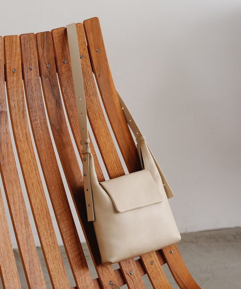 【イアクッチ/IACUCCI】のサーリチェ S CERVO 人気、トレンドファッション・服の通販 founy(ファニー) 　ファッション　Fashion　レディースファッション　Fashion for Women　バッグ　Bags　イエロー　Yellow　エレガント 上品　Elegant　ショルダー　Shoulder, Shoulder Strap　シンプル　Simple, Minimal　フラップ　Flap, Flap Pocket　マグネット　Magnet, Magnetic Closure　ワンポイント　One Point, Statement Accent　S/S・春夏　SS, Spring/Summer, Warm Season　夏　Summer　旅行　Travel　2026年　2026　 other-1|ID: prp329100004832872 ipo3291000000035192284