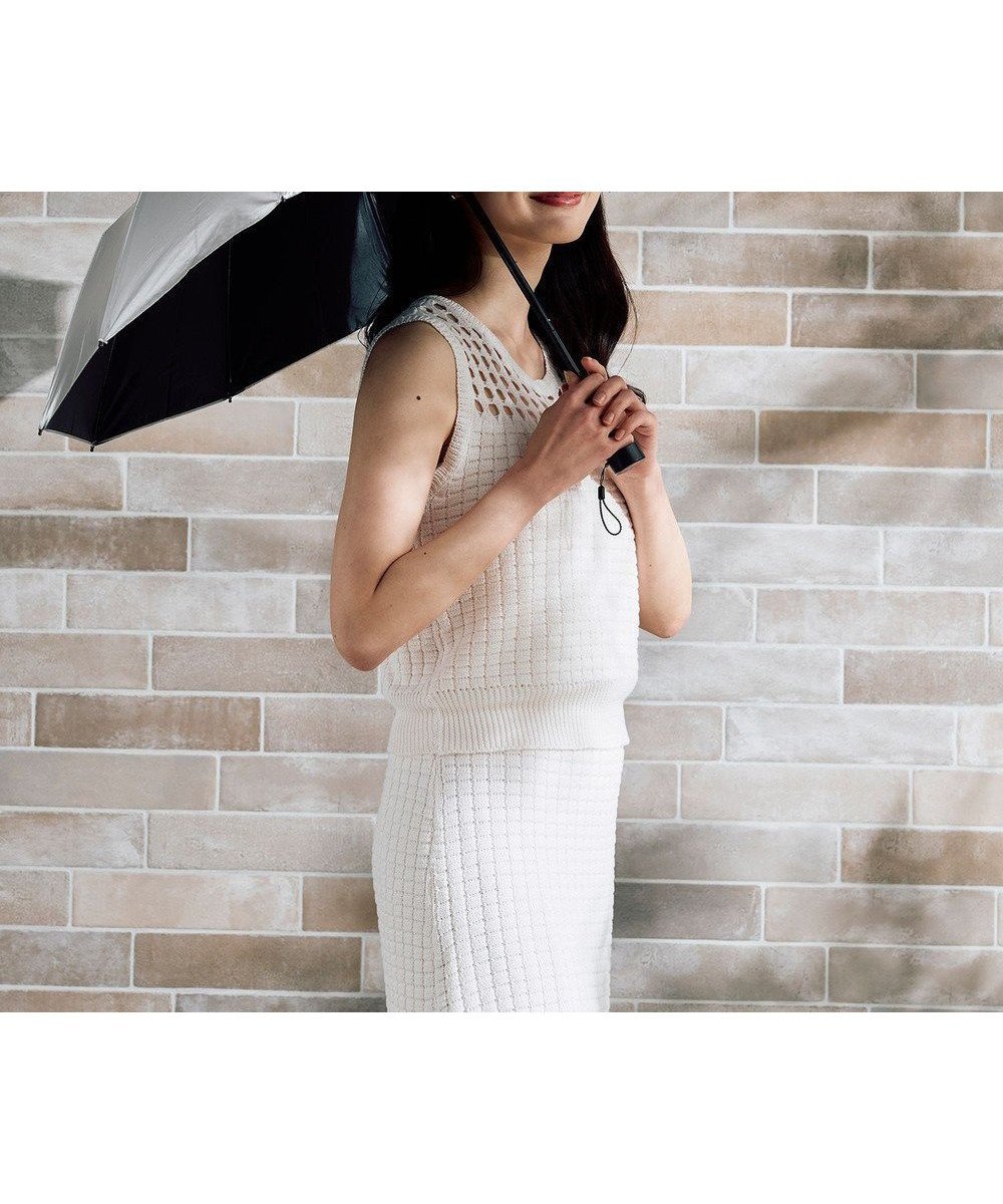 【ムーンバット/MOONBAT】の【遮光100%/超軽量/耐久性】マジで軽い傘 晴雨兼用 折りたたみ日傘 マジカルテックプロテクション Tough 12 rib 55cm インテリア・キッズ・メンズ・レディースファッション・服の通販 founy(ファニー) 　ファッションモデル・俳優・女優　Models　女性　Women　本田翼　Honda Tsubasa　ファッション　Fashion　レディースファッション　Fashion for Women　レイングッズ・傘・晴雨兼用傘　Umbrellas & Rain Gear　コーティング　Coating, Coated Finish　傘　Umbrella, Parasol　軽量　Lightweight, Ultra Light　ハンド　Hand, Handmade　日傘　Parasol, UV Umbrella　シルバー|ID: prp329100004833782 ipo3291000000035702784