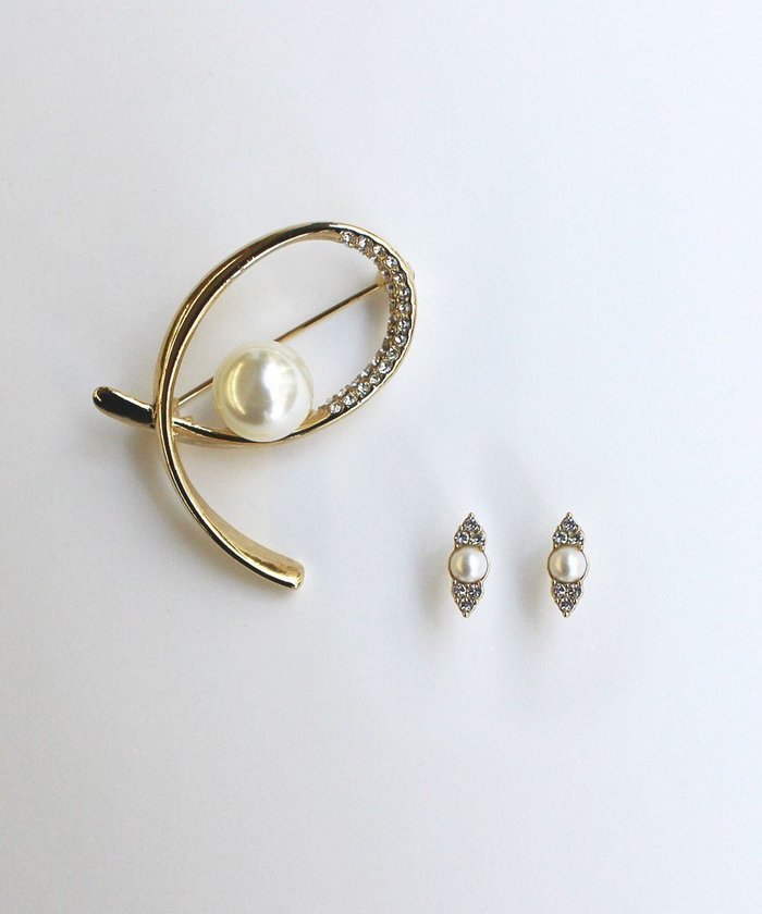 【フィービィー/phoebe】のオンワード限定セット 金属アレルギー対応クイーンパールビジューセラミックポストピアス×クロスカーブパールビジューブローチ インテリア・キッズ・メンズ・レディースファッション・服の通販 founy(ファニー) https://founy.com/ ファッション Fashion レディースファッション Fashion for Women アクセサリー Fashion Accessories エレガント 上品 Elegant シリコン Silicone, Silicone Material ジャケット Jacket, Outerwear ドレス Dress, One-Piece パール Pearl, Pearl Accent フォーマル Formal, Dressy ブローチ Brooch, Pin Brooch ビジネス 仕事 通勤 Business / Work / Commuting 結婚式 Wedding |ID: prp329100004833799 ipo3291000000035202192