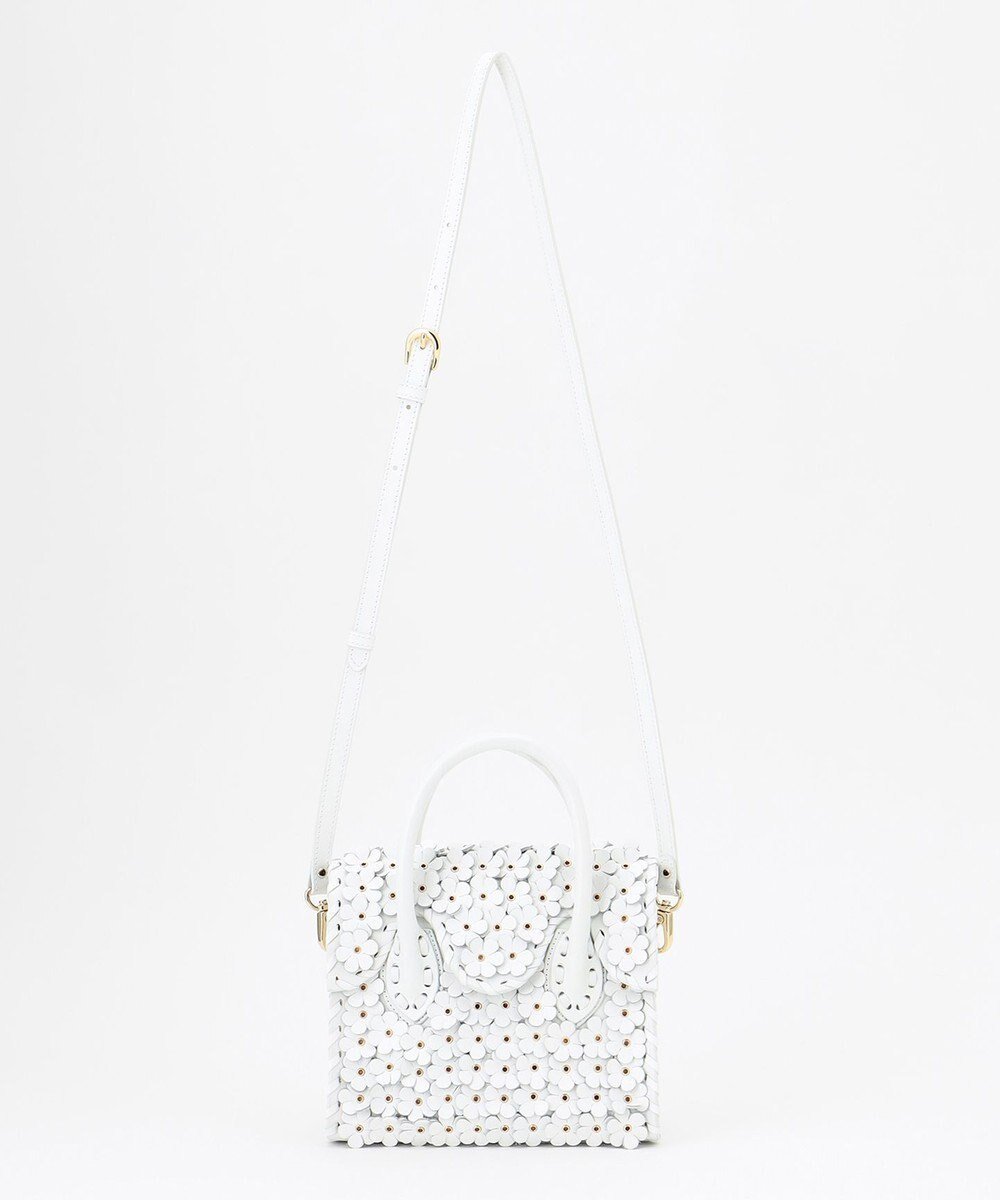 【グレース コンチネンタル/GRACE CONTINENTAL】のFlower Motif MS インテリア・キッズ・メンズ・レディースファッション・服の通販 founy(ファニー) 　ファッション　Fashion　レディースファッション　Fashion for Women　アイレット　Eyelet Lace　ヴィンテージ　Vintage Style　定番　Standard, Basic Item　ハンド　Hand, Handmade　フラワー　Flower, Floral　ポーチ　Pouch, Small Case　モチーフ　Motif, Design Theme　ラップ　Wrap, Wrap Design　ホワイト|ID: prp329100004834672 ipo3291000000035213224