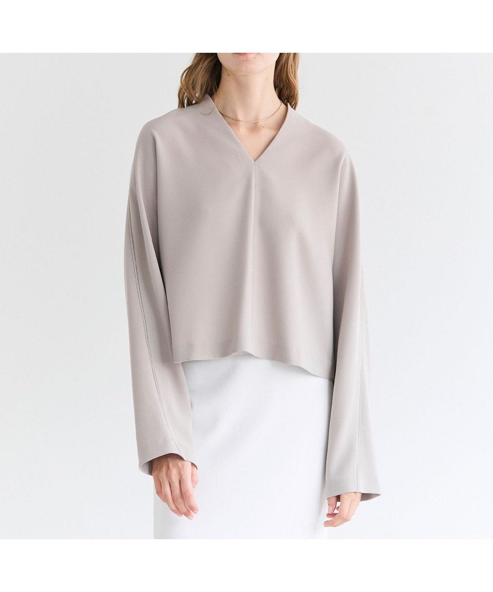 【ベイジ,/BEIGE,】のRUE / ドライタッチVネック配色ステッチブラウス インテリア・キッズ・メンズ・レディースファッション・服の通販 founy(ファニー) 　ファッション　Fashion　レディースファッション　Fashion for Women　トップス・カットソー　Cut & Sew Tops　シャツ・ブラウス・オフィスカジュアル　Elegant Blouses & Button-Ups　Vネックトップス　V-Neck Tops / V-Cut Neckline Shirts　オケージョン　Occasion Wear　シルク　Silk, 100% Silk　ジャケット　Jacket, Outerwear　とろみ　Fluid, Flowy Fabric　タイトスカート　Pencil Skirt, Tight Skirt　定番　Standard, Basic Item　人気　Popular, Best Seller　バランス　Balance, Style Balance　ワイド　Wide, Wide Fit　A/W・秋冬　Autumn/Winter　S/S・春夏　SS, Spring/Summer, Warm Season　夏　Summer　エレガント 上品　Elegant　ビジネス 仕事 通勤　Business / Work / Commuting　Taupe|ID: prp329100004835414 ipo3291000000035221733
