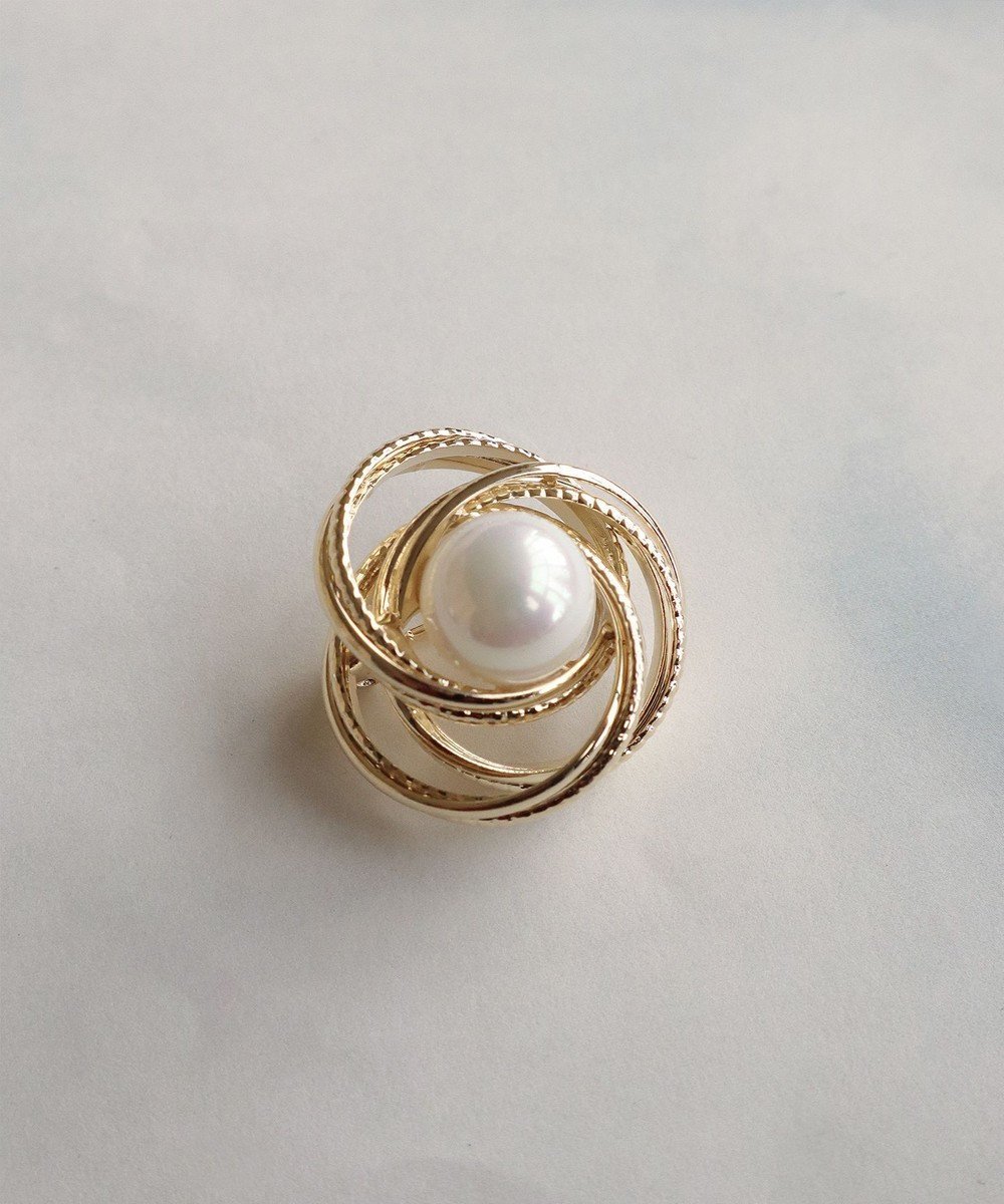 【ティアクラッセ/Tiaclasse】の【おのののかさん着用】サークルパールブローチ インテリア・キッズ・メンズ・レディースファッション・服の通販 founy(ファニー) 　ファッション　Fashion　レディースファッション　Fashion for Women　アクセサリー　Fashion Accessories　アクリル　Acrylic Material　春　Spring　秋　Autumn　カーディガン　Cardigan, Knitwear　シルバー　Silver, Metallic Silver　ジャケット　Jacket, Outerwear　ストール　Stole, Wrap　チュニック　Tunic, Long Top　パール　Pearl, Pearl Accent　フォーマル　Formal, Dressy　ブローチ　Brooch, Pin Brooch　メタル　Metal, Metal Parts　冬　Winter / This Winter　再入荷　Restock / Back in Stock　おすすめ　Recommended / Our Picks　夏　Summer　エレガント 上品　Elegant　セレモニー　Ceremony　入学式　Entrance Ceremony　卒業式　Graduation Ceremony　新作・新入荷　New Arrivals / New In　結婚式　Wedding　ゴールド|ID: prp329100004835423 ipo3291000000035221763