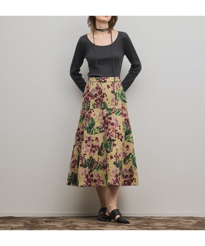 【グレース コンチネンタル/GRACE CONTINENTAL】のフラワージャガードフレアスカート インテリア・キッズ・メンズ・レディースファッション・服の通販 founy(ファニー) https://founy.com/ ファッション Fashion レディースファッション Fashion for Women スカート Skirts Aライン・フレアスカート A-Line & Flared Skirts おすすめ Recommended / Our Picks イタリア Italy バランス Balance, Style Balance フレア Flare, Flared ミドル Middle Length, Mid Height エレガント 上品 Elegant A/W・秋冬 Autumn/Winter |ID: prp329100004835436 ipo3291000000035585757