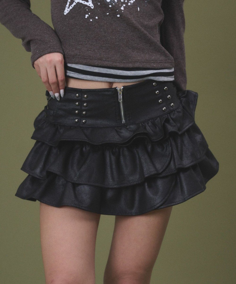 【ウィゴー/WEGO】のスタッズフリルティアードミニスカパン インテリア・キッズ・メンズ・レディースファッション・服の通販 founy(ファニー) 　ファッション　Fashion　レディースファッション　Fashion for Women　スカート　Skirts　春　Spring　秋　Autumn　ショート　Short, Short Length　スタッズ　Studs, Metal Accents　スマホ　Smartphone, Mobile Device　トレンド　Trend, Trending Now　フェイクレザー　Faux Leather, PU Leather　フリル　Frill, Ruffle　ミニスカート　Mini Skirt, Short Skirt　冬　Winter / This Winter　S/S・春夏　SS, Spring/Summer, Warm Season　おすすめ　Recommended / Our Picks　夏　Summer　ブラック|ID: prp329100004835507 ipo3291000000035222074