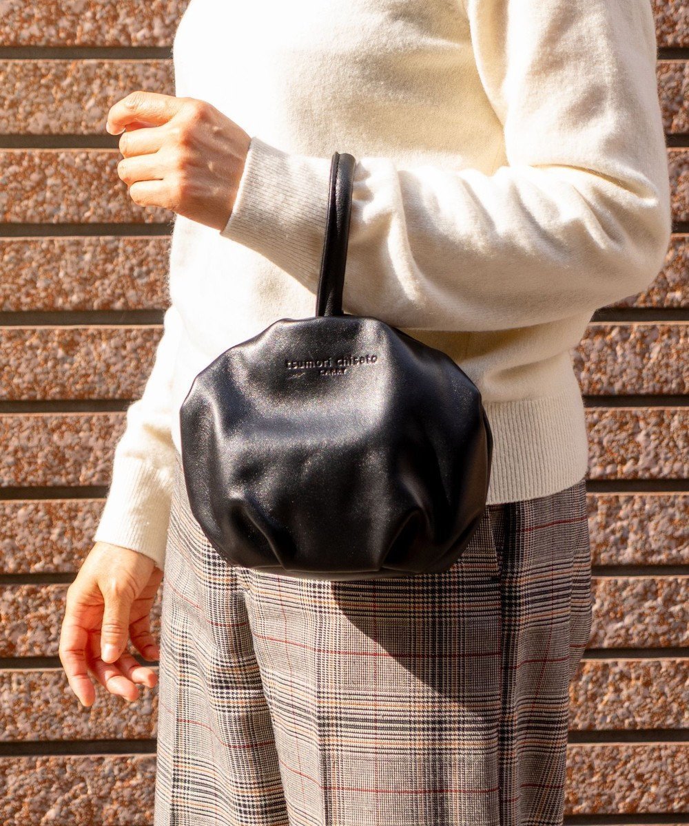 【ツモリチサト キャリー/tsumori chisato CARRY】のラムギャザー ワンハンドル 手提げ ハンドバッグ 人気、トレンドファッション・服の通販 founy(ファニー) 　ファッション　Fashion　レディースファッション　Fashion for Women　バッグ　Bags　ギャザー　Gathered, Ruffled　ショルダー　Shoulder, Shoulder Strap　シンプル　Simple, Minimal　ハンド　Hand, Handmade　フォルム　Silhouette, Form　ボストン　Boston　巾着　Drawstring Bag, Kinchaku　軽量　Lightweight, Ultra Light　 other-1|ID: prp329100004837801 ipo3291000000035248943