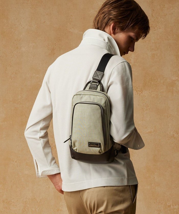 【ジョセフ アブード/JOSEPH ABBOUD / MEN】の【軽量/コンパクト】ナイロンヴィンテージオックス ボディーバッグ インテリア・キッズ・メンズ・レディースファッション・服の通販 founy(ファニー) https://founy.com/ ファッション Fashion メンズファッション Fashion for Men バッグ Bags コンパクト Compact, Small Size スマート Smart, Elegant ポーチ Pouch, Small Case ランダム Random, Irregular ヴィンテージ Vintage Style 旅行 Travel 軽量 Lightweight, Ultra Light |ID: prp329100004837820 ipo3291000000035248998