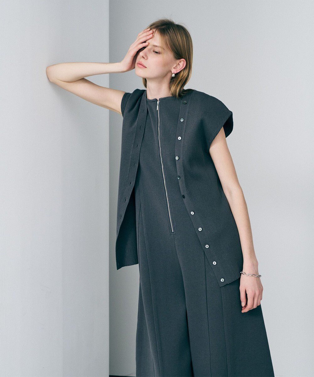 【アンクレイヴ/uncrave】のスムースニット 2WAYジレ インテリア・キッズ・メンズ・レディースファッション・服の通販 founy(ファニー) 　ファッション　Fashion　レディースファッション　Fashion for Women　アウター　Coat / Outerwear Collection　トップス・カットソー　Cut & Sew Tops　ニット　Knit Tops & Sweaters　ベスト&ジレ / 重ね着スタイル　Vests & Gilets　春　Spring　スリーブ　Sleeve, Long Sleeve / Short Sleeve　セーター　Sweater, Knitwear　フィット　Fit, Slim Fit　フレンチ　French, French Style　フロント　Front, Front Design　S/S・春夏　SS, Spring/Summer, Warm Season　夏　Summer　スレート|ID: prp329100004837922 ipo3291000000036278754