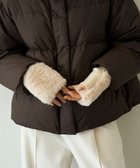 【アンフィーロ 自由区/UNFILO】のフェイクファー グローブ 人気、トレンドファッション・服の通販 founy(ファニー) ファッション Fashion レディースファッション Fashion for Women 手袋 Gloves & Mittens アクリル Acrylic Material ウォッシャブル Machine Washable コンビ Combo, Combination Style スマート Smart, Elegant フェイクファー Faux Fur, Imitation Fur A/W・秋冬 Autumn/Winter thumbnail アイボリーファー|ID: prp329100004839445 ipo3291000000035266549