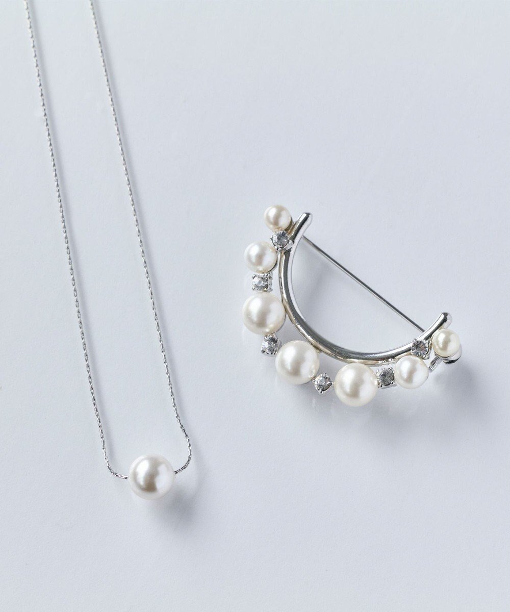 【フィービィー/phoebe】のオンワード限定セット ワントップパールネックレス×フォーマルパールビジューハーフブローチ 人気、トレンドファッション・服の通販 founy(ファニー) 　ファッション　Fashion　レディースファッション　Fashion for Women　ジュエリー　Jewelry　ネックレス　Necklaces & Pendants　アクセサリー　Fashion Accessories　エレガント 上品　Elegant　シンプル　Simple, Minimal　チェーン　Chain, Chain Strap　トレンド　Trend, Trending Now　ネックレス　Necklace, Pendant Necklace　パール　Pearl, Pearl Accent　ブローチ　Brooch, Pin Brooch　おすすめ　Recommended / Our Picks　入学式　Entrance Ceremony　卒業式　Graduation Ceremony　結婚式　Wedding　 other-1|ID: prp329100004839493 ipo3291000000035804627