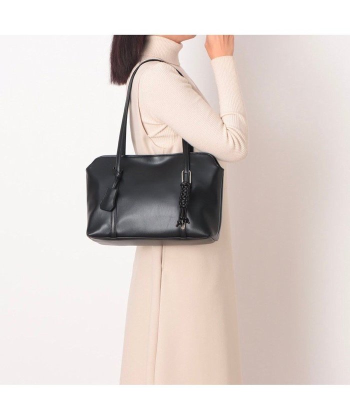 【アンビリオン/UNBILLION】のカシュカシュ cachecache / 結びチャーム付き2wayワイドトート インテリア・キッズ・メンズ・レディースファッション・服の通販 founy(ファニー) https://founy.com/ ファッション Fashion レディースファッション Fashion for Women バッグ Bags カラフル Colorful Design キーホルダー Keychain, Key Holder 財布 Wallet, Purse チャーム Charm, Pendant トレンド Trend, Trending Now ハンド Hand, Handmade ポケット Pocket, Pocket Detail ポーチ Pouch, Small Case ミックス Mix, Mixed Style モチーフ Motif, Design Theme 再入荷 Restock / Back in Stock |ID: prp329100004839510 ipo3291000000035804109