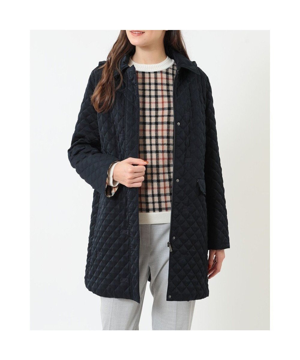 【ダックス/DAKS】のスウェードキルトコート インテリア・キッズ・メンズ・レディースファッション・服の通販 founy(ファニー) ファッション Fashion レディースファッション Fashion for Women アウター Coat / Outerwear Collection コート・ロングコート・ピーコート Long Coats, Peacoats & More キルト Quilt, Quilted Fabric タフタ Taffeta, Structured Fabric チェック Check, Plaid, Tartan パーカー Hoodie, Parka エレガント 上品 Elegant 夏 Summer 定番 Standard, Basic Item S/S・春夏 SS, Spring/Summer, Warm Season A/W・秋冬 Autumn/Winter ネイビー|ID: prp329100004839606 ipo3291000000035268030