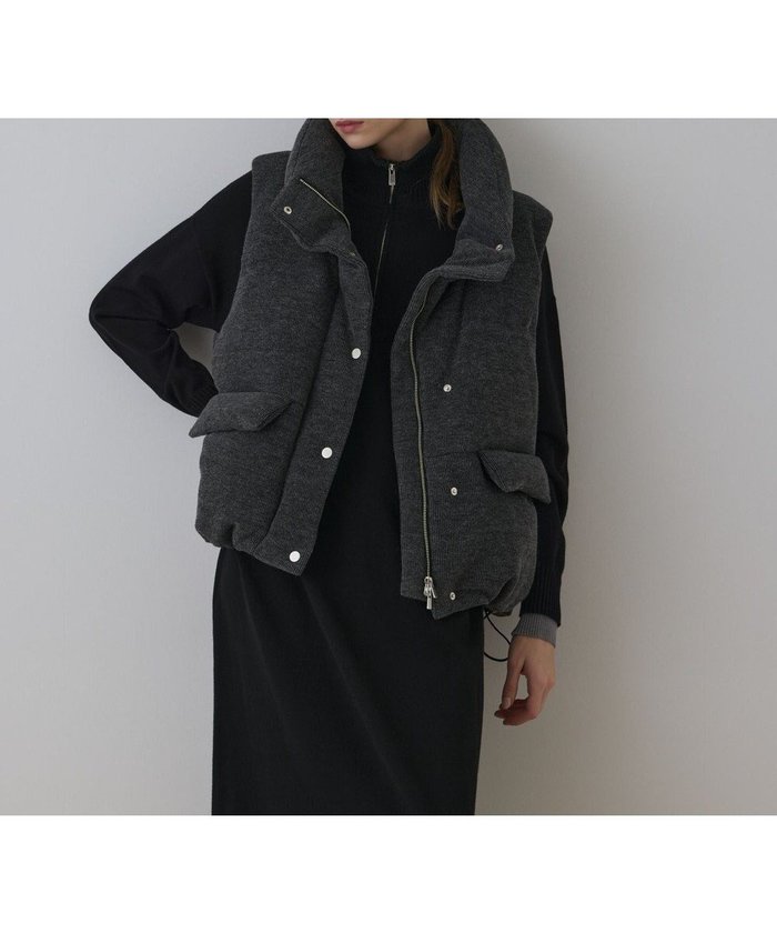 【グレース コンチネンタル/GRACE CONTINENTAL】のスタンドニットダウンベスト インテリア・キッズ・メンズ・レディースファッション・服の通販 founy(ファニー) https://founy.com/ ファッション Fashion レディースファッション Fashion for Women アウター Coat / Outerwear Collection レディースジャケット・軽アウター Jackets ジャケット Jacket, Outerwear スタンド Stand Collar, Upright Stand ダウン Down, Puffer フェザー Feather, Feather Detail フォルム Silhouette, Form ベスト Vest, Waistcoat 定番 Standard, Basic Item A/W・秋冬 Autumn/Winter |ID: prp329100004839646 ipo3291000000035799355