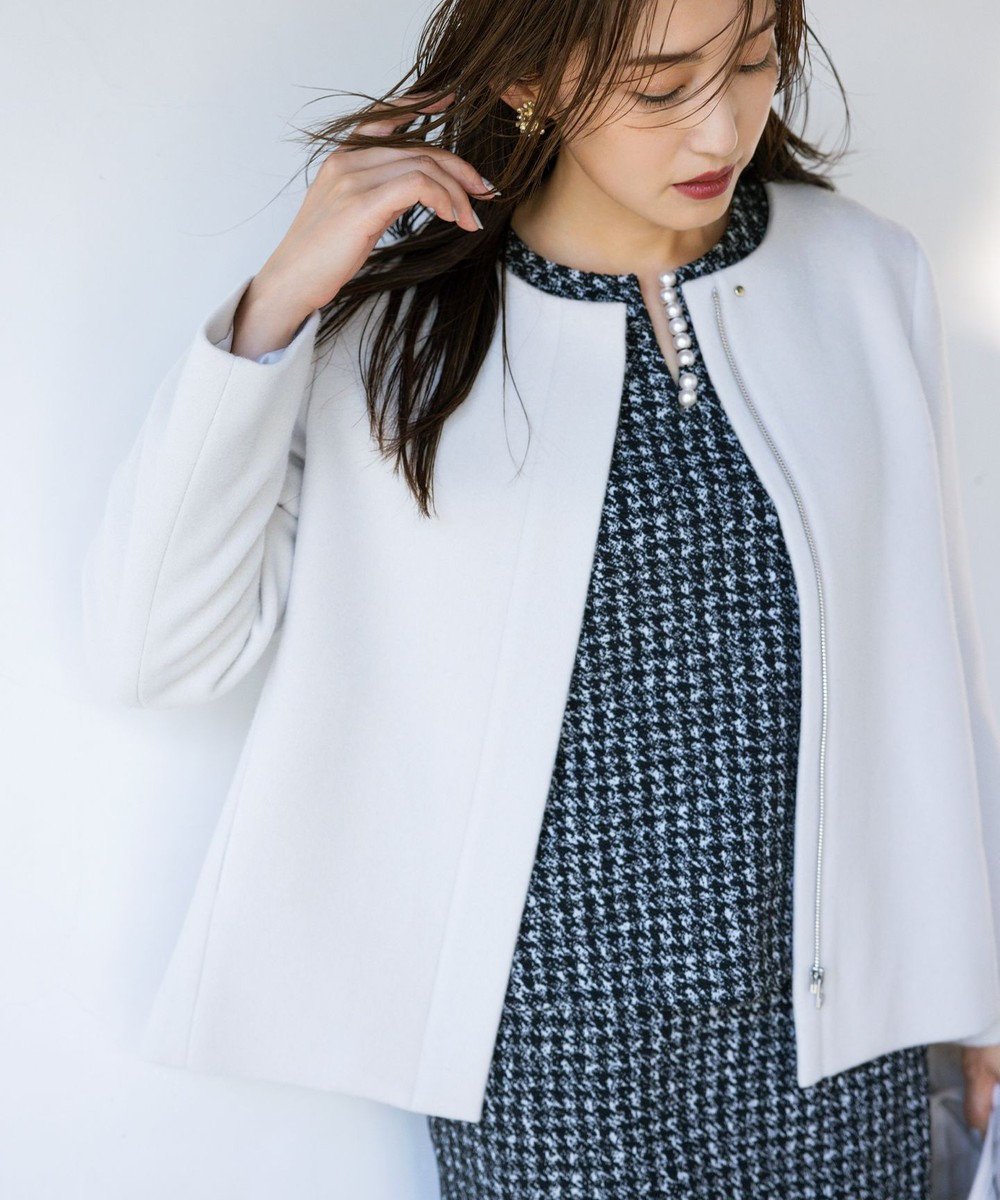 【組曲/KUMIKYOKU】の2WAYショートビーバー フーテッドコート 人気、トレンドファッション・服の通販 founy(ファニー) 　ファッション　Fashion　レディースファッション　Fashion for Women　アウター　Coat / Outerwear Collection　コート・ロングコート・ピーコート　Long Coats, Peacoats & More　レディースジャケット・軽アウター　Jackets　ショート　Short, Short Length　ジャケット　Jacket, Outerwear　チェック　Check, Plaid, Tartan　フェミニン　Feminine, Girly　ボトム　Bottoms, Lower Wear　モノトーン　Monotone, Black and White　無地　Plain, Solid Color　A/W・秋冬　Autumn/Winter　エレガント 上品　Elegant　 other-1|ID: prp329100004839647 ipo3291000000035381726