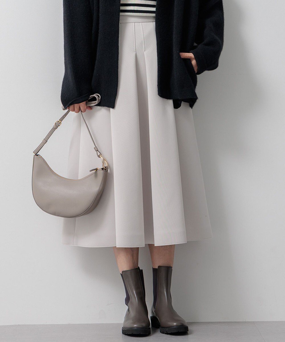 【23区/NIJYUSANKU】の【洗える】ネオプレーンジャージー タック スカート インテリア・キッズ・メンズ・レディースファッション・服の通販 founy(ファニー) 　ファッション　Fashion　レディースファッション　Fashion for Women　スカート　Skirts　2024年　2024　2024-2025秋冬・A/W　Autumn/Winter 2024–25 AW24–25　冬　Winter / This Winter　フレア　Flare, Flared　ボンディング　Bonding, Bonded Fabric　エレガント 上品　Elegant　洗える　Machine Washable　A/W・秋冬　Autumn/Winter　軽量　Lightweight, Ultra Light　ベージュ系|ID: prp329100004839908 ipo3291000000035912373