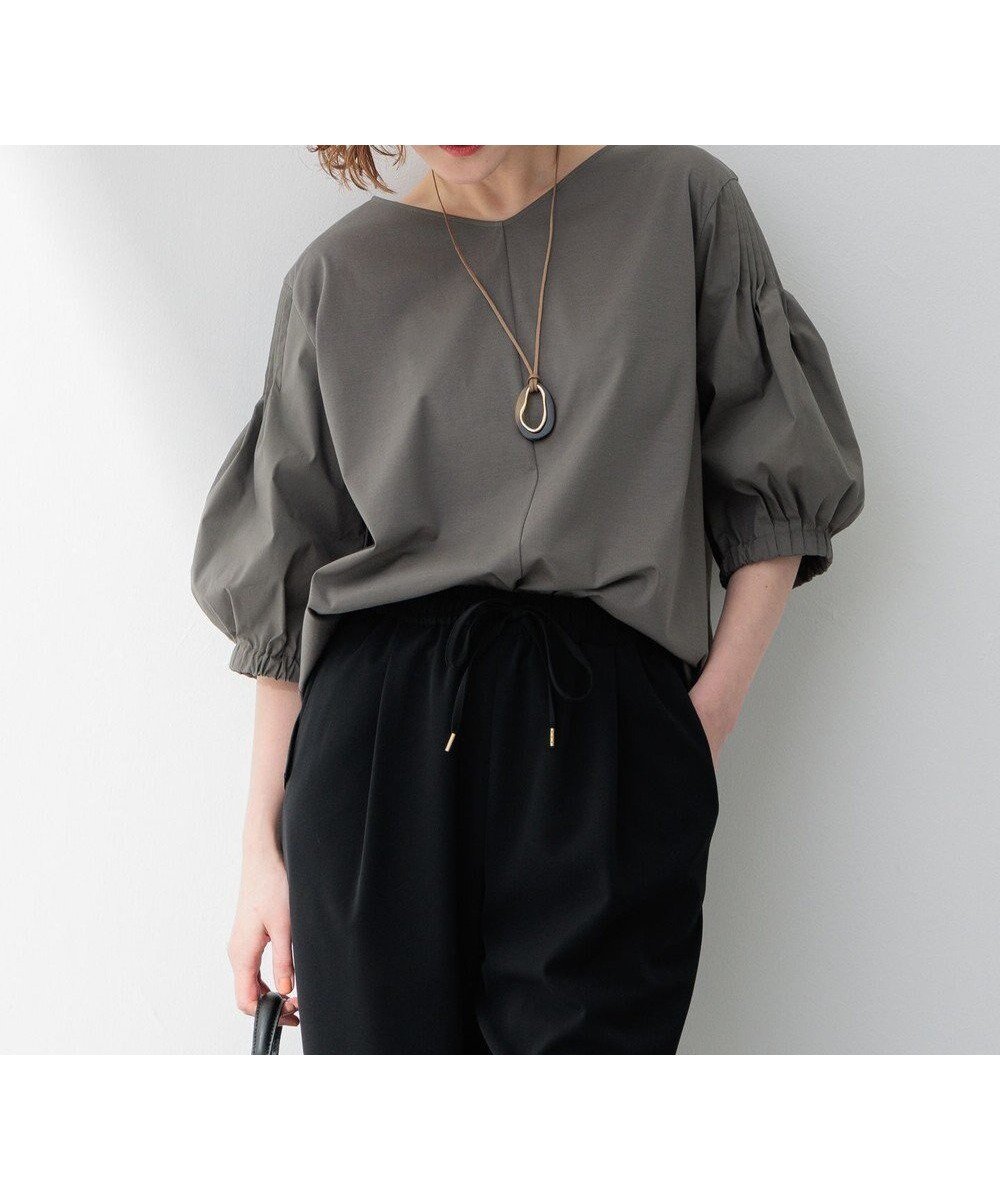 【23区/NIJYUSANKU】の【新色追加/洗える】スムースデザイン パフスリーブ カットソー インテリア・キッズ・メンズ・レディースファッション・服の通販 founy(ファニー) 　ファッション　Fashion　レディースファッション　Fashion for Women　トップス・カットソー　Cut & Sew Tops　シャツ・ブラウス・オフィスカジュアル　Elegant Blouses & Button-Ups　ロングTシャツ・Tシャツ　Longline T-Shirts & Tees　カットソー・ベーシックTシャツ　Cut-and-Sewn Tops / Stretch Tees & Basics　イエロー　Yellow　春　Spring　洗える　Machine Washable　カットソー　Cut and Sewn Top　シルケット　Silket, Silky Cotton　スリーブ　Sleeve, Long Sleeve / Short Sleeve　タフタ　Taffeta, Structured Fabric　定番　Standard, Basic Item　フォルム　Silhouette, Form　ベーシック　Basic, Essential　ボトム　Bottoms, Lower Wear　S/S・春夏　SS, Spring/Summer, Warm Season　夏　Summer　2024年　2024　2024春夏・S/S　Spring/Summer 2024 SS24　カーキ系|ID: prp329100004839953 ipo3291000000036115066