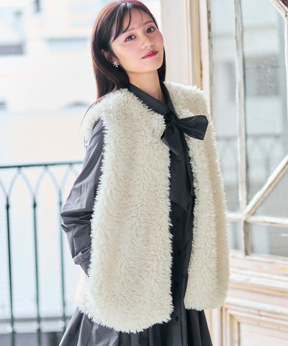 【フェルゥ/Feroux】のプードルファー ジレ 人気、トレンドファッション・服の通販 founy(ファニー) 　ファッション　Fashion　レディースファッション　Fashion for Women　アウター　Coat / Outerwear Collection　トップス・カットソー　Cut & Sew Tops　ベスト&ジレ / 重ね着スタイル　Vests & Gilets　ベスト　Vest, Waistcoat　ポケット　Pocket, Pocket Detail　リラックス　Relax, Relaxed Fit　A/W・秋冬　Autumn/Winter　 other-1|ID: prp329100004840027 ipo3291000000035394368