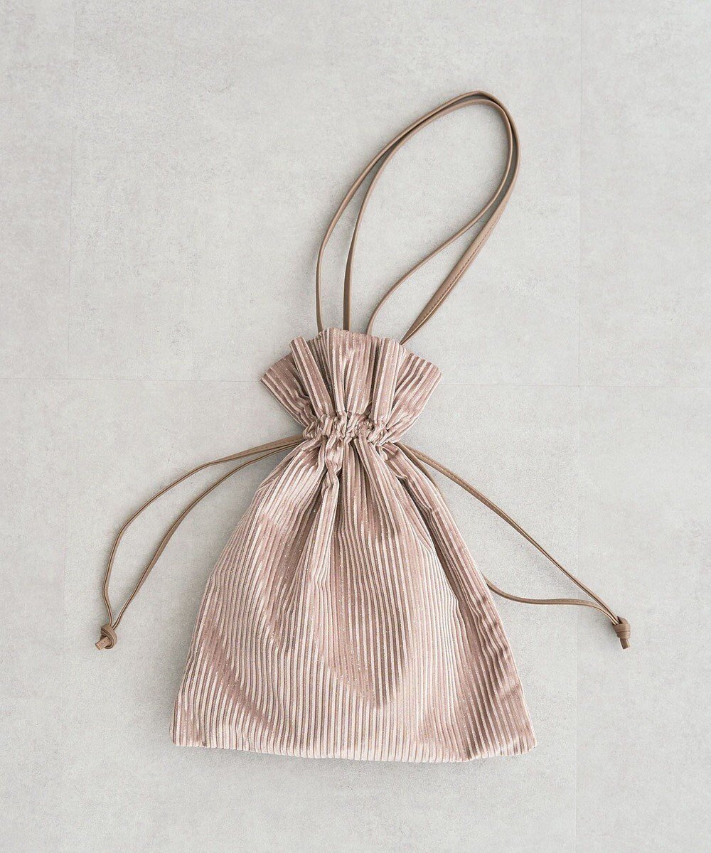 【グリーンパークス/Green Parks】のandmikka.ラメベロアプリーツ巾着バッグ インテリア・キッズ・メンズ・レディースファッション・服の通販 founy(ファニー) 　ファッション　Fashion　レディースファッション　Fashion for Women　トップス・カットソー　Cut & Sew Tops　ベロアトップス　Velour Tops / Velvet-Look Items　バッグ　Bags　おすすめ　Recommended / Our Picks　ベロア　Velour, Soft Velvet　ポケット　Pocket, Pocket Detail　マグネット　Magnet, Magnetic Closure　ワイド　Wide, Wide Fit　巾着　Drawstring Bag, Kinchaku　Beige|ID: prp329100004840079 ipo3291000000035269904