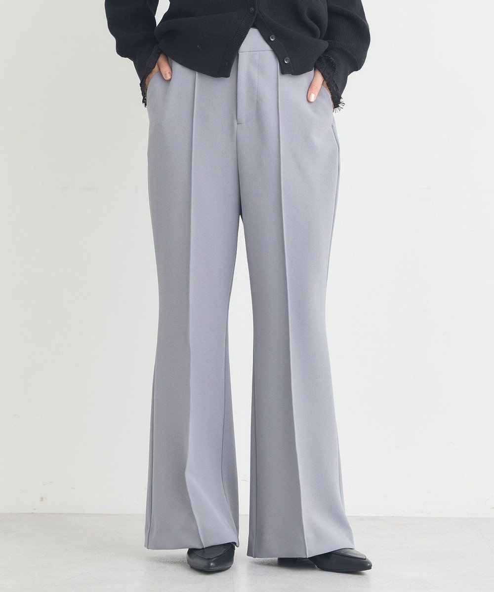 【アースミュージックアンドエコロジー/earth music&ecology】のセンターシームフレアパンツ インテリア・キッズ・メンズ・レディースファッション・服の通販 founy(ファニー) 　ファッション　Fashion　レディースファッション　Fashion for Women　パンツ　Pants & Trousers　シンプル　Simple, Minimal　フレア　Flare, Flared　ポケット　Pocket, Pocket Detail　夏　Summer　春　Spring　S/S・春夏　SS, Spring/Summer, Warm Season　ビジネス 仕事 通勤　Business / Work / Commuting　Gray|ID: prp329100004840154 ipo3291000000035270201