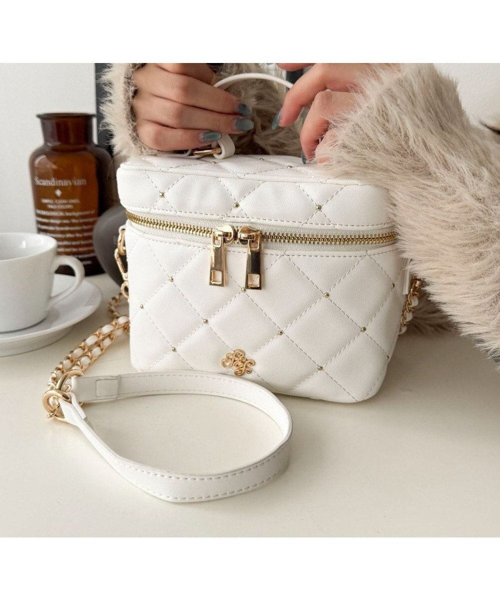 【ウィゴー/WEGO】のメタルパーツキルティングバニティショルダー 人気、トレンドファッション・服の通販 founy(ファニー) ファッション Fashion レディースファッション Fashion for Women ガーリー Girly, Feminine Style キルティング Quilted, Quilting ショルダー Shoulder, Shoulder Strap スマホ Smartphone, Mobile Device メタル Metal, Metal Parts ロング Long, Long-Length エレガント 上品 Elegant other-1|ID: prp329100004840281 ipo3291000000035270649