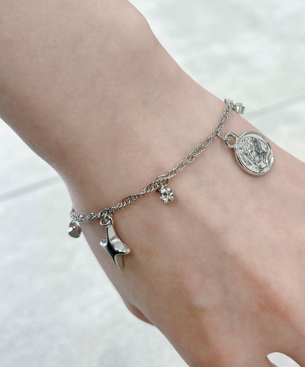 【ウィゴー/WEGO】のLモチーフアソートチェーンブレス 人気、トレンドファッション・服の通販 founy(ファニー) 　ファッション　Fashion　レディースファッション　Fashion for Women　ジュエリー　Jewelry　チェーン＆カフブレスレット　Cuff & Chain Bracelets　アクセサリー　Fashion Accessories　シルバー　Silver, Metallic Silver　シンプル　Simple, Minimal　スマホ　Smartphone, Mobile Device　チェーン　Chain, Chain Strap　チャーム　Charm, Pendant　ブレスレット　Bracelet, Wristband　モチーフ　Motif, Design Theme　 other-1|ID: prp329100004840282 ipo3291000000035801621