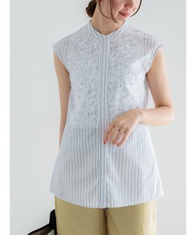 【テチチ/Te chichi】のリーフレースノースリーブチュニックシャツ 人気、トレンドファッション・服の通販 founy(ファニー) ファッション Fashion レディースファッション Fashion for Women トップス・カットソー Cut & Sew Tops キャミソール&ノースリーブ Camisoles & Sleeveless Tops シャツ・ブラウス・オフィスカジュアル Elegant Blouses & Button-Ups おすすめ Recommended / Our Picks チュニック Tunic, Long Top ノースリーブ Sleeveless, No-Sleeve リーフ Leaf, Botanical Leaf レース Lace, Lace Fabric ワンポイント One Point, Statement Accent エレガント 上品 Elegant ビジネス 仕事 通勤 Business / Work / Commuting 夏 Summer S/S・春夏 SS, Spring/Summer, Warm Season A/W・秋冬 Autumn/Winter |ID:prp329100004840317